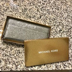 MICHAEL KORS NWT Continental Wallet Zip Around